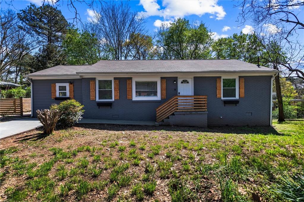 1111 Valley View Road Southeast Atlanta, GA 30315 - Photo 28 of 31 a house view with a garden space