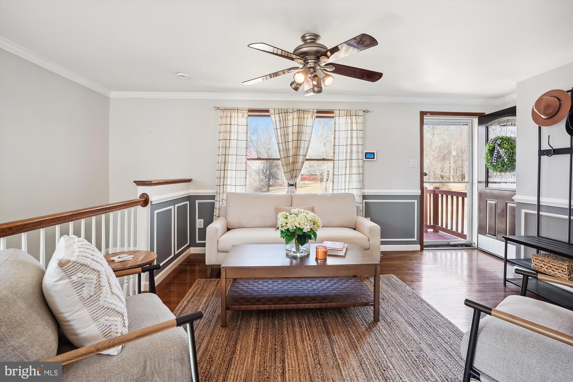 5590 Leeds Manor Road Hume, VA 22639 - Photo 3 of 29 Sunny Living Room with hardwood floors.