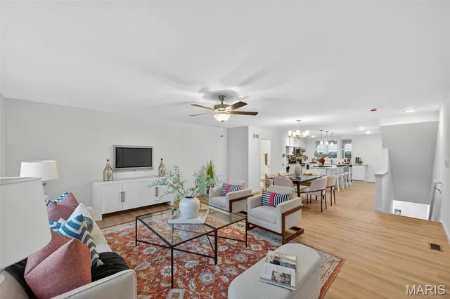 $413,965 | 5018 Becks Lndg Lane, St. Charles, MO 63301