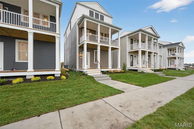 $413,965 | 5018 Becks Lndg Lane, St. Charles, MO 63301