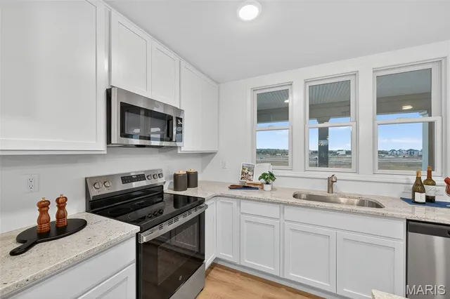 $413,965 | 5018 Becks Lndg Lane, St. Charles, MO 63301