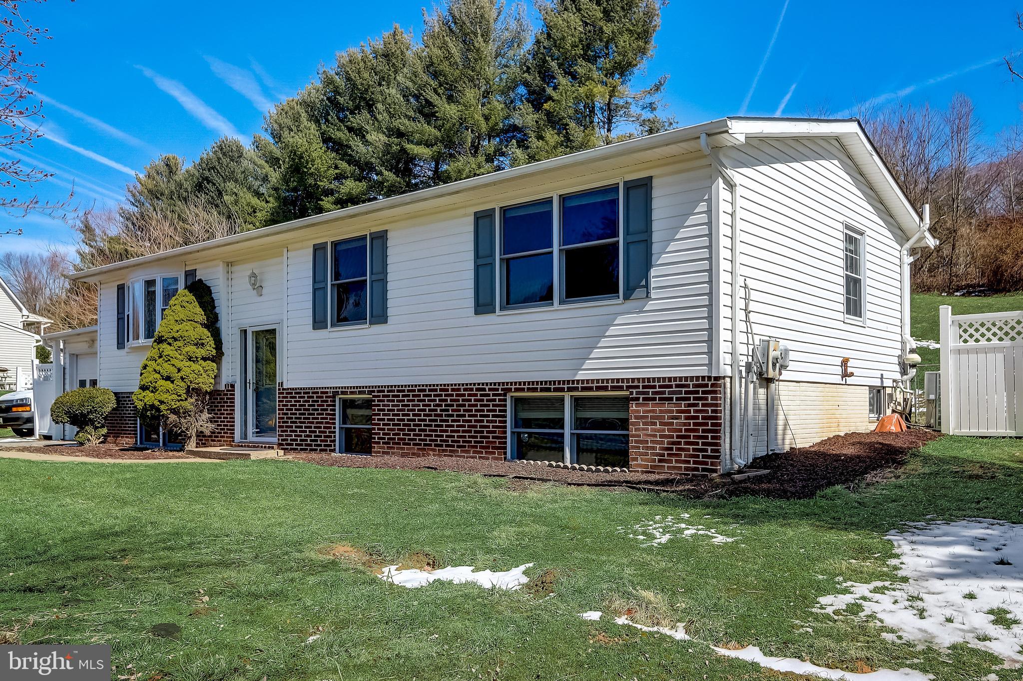 2718 Coon Club Road Westminster, MD 21157 - Photo 3 of 46 Gallery Image 3