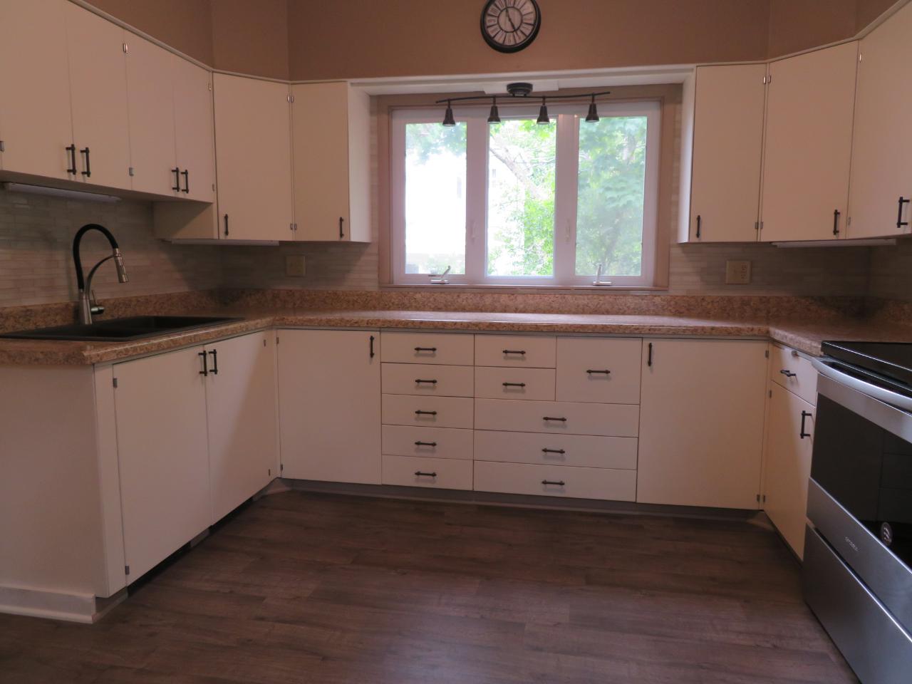 321 East Rives Street Rhinelander, WI 54501 - Photo 4 of 23 Gallery Image 4