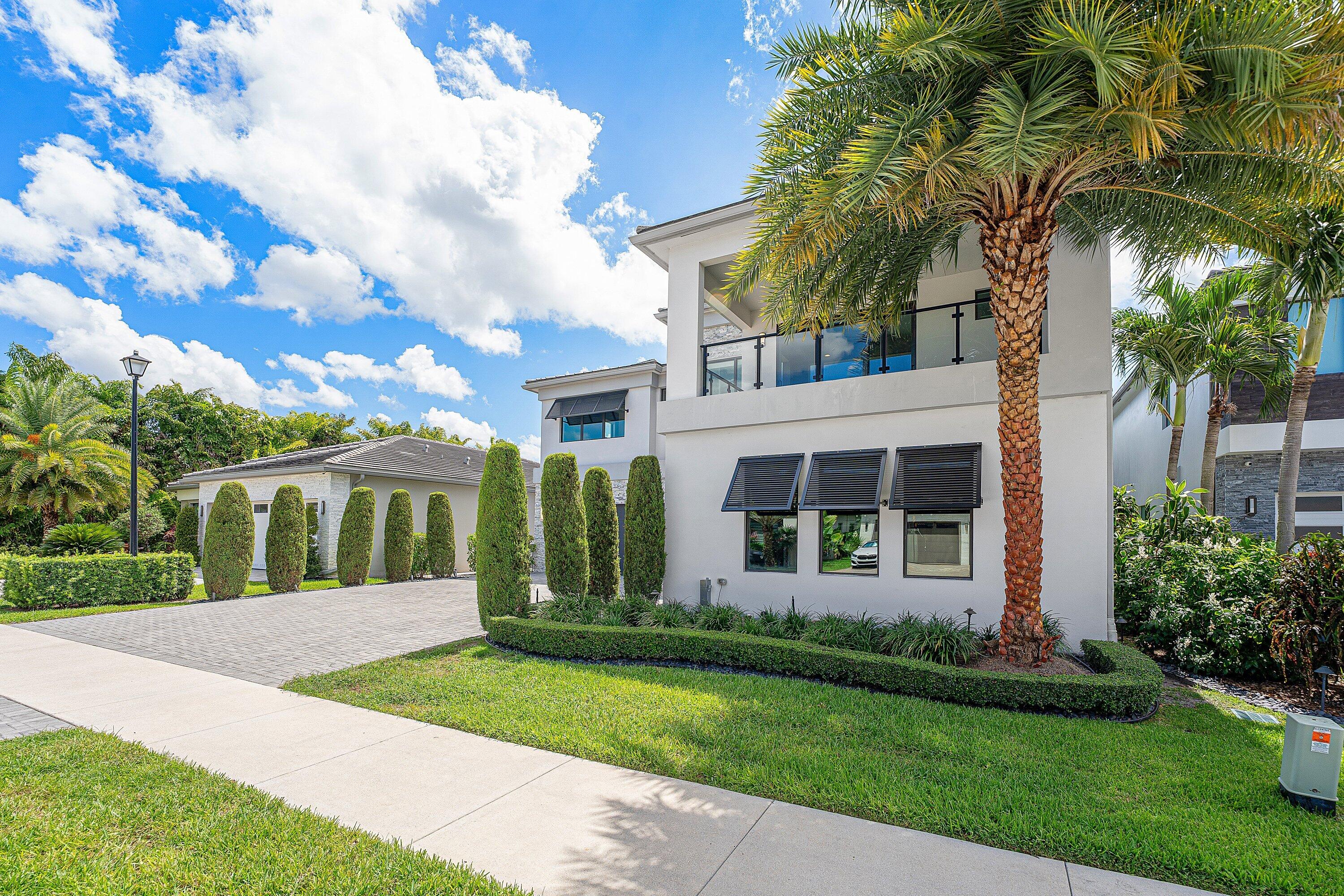 17051 Five Waters Avenue Boca Raton, FL 33496 - Photo 4 of 75 106-17051FiveWatersAvenue-BocaRaton-FL-3