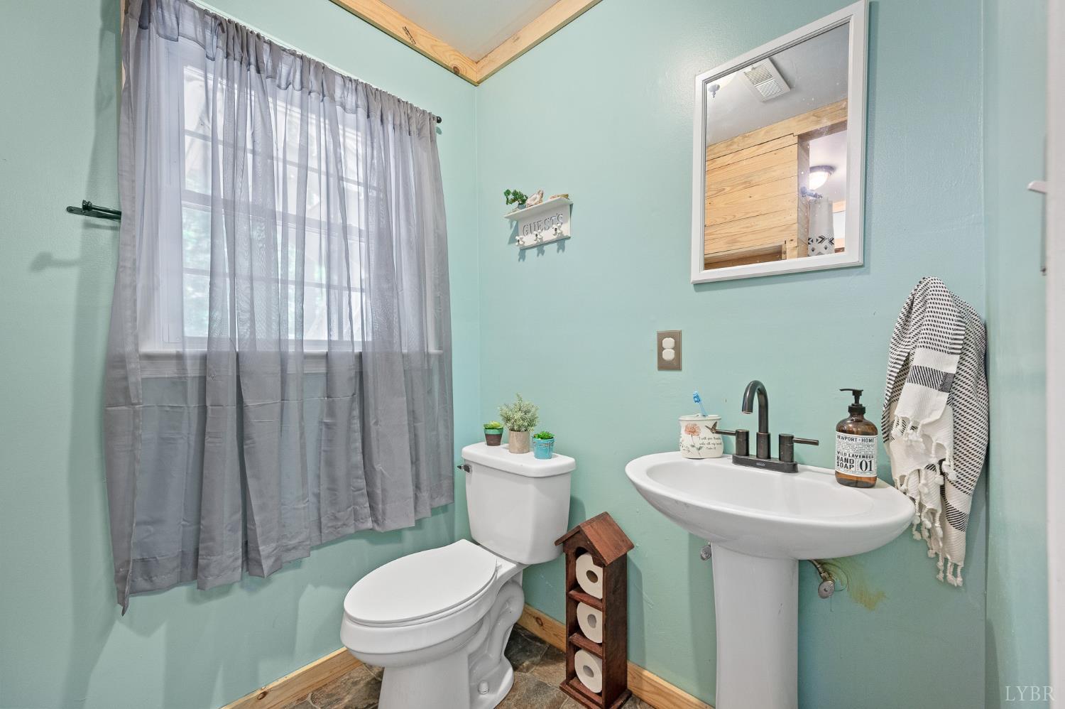 1778 Parker Road Bedford, VA 24523 - Photo 28 of 44