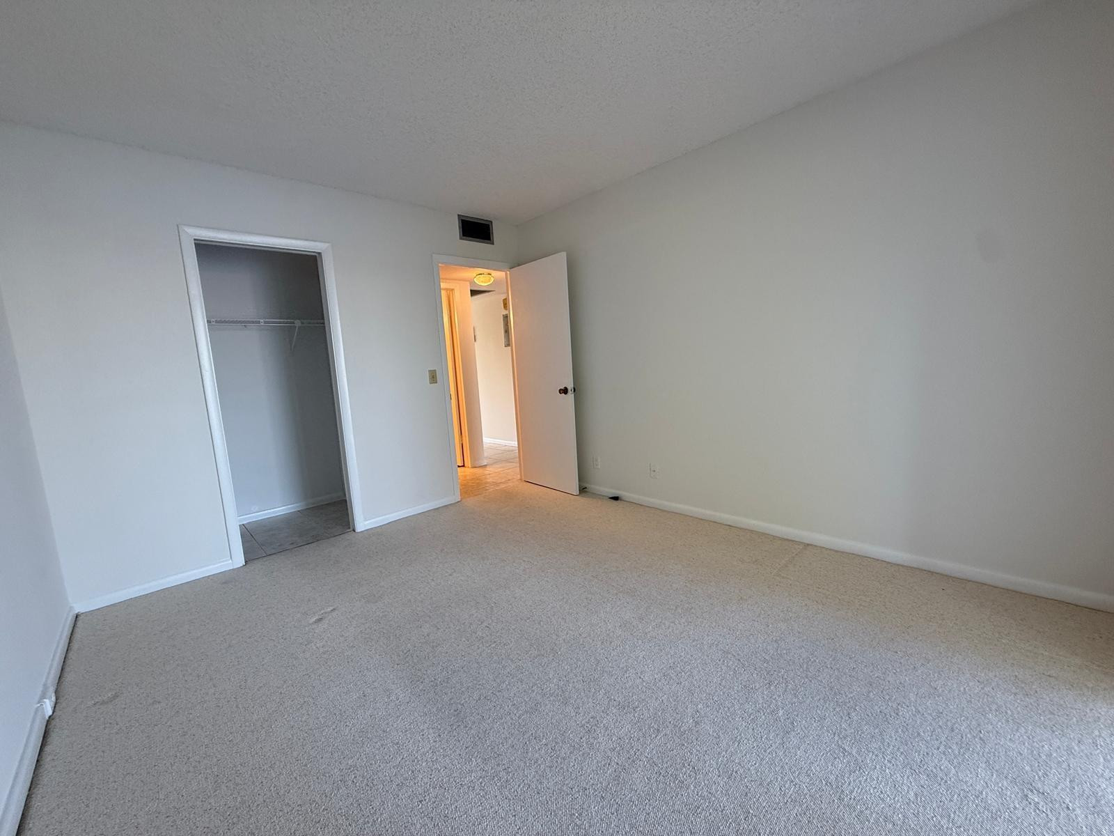 3022 Ainslie Drive, Unit 3022 Boca Raton, FL 33434 - Photo 10 of 29 2nd room