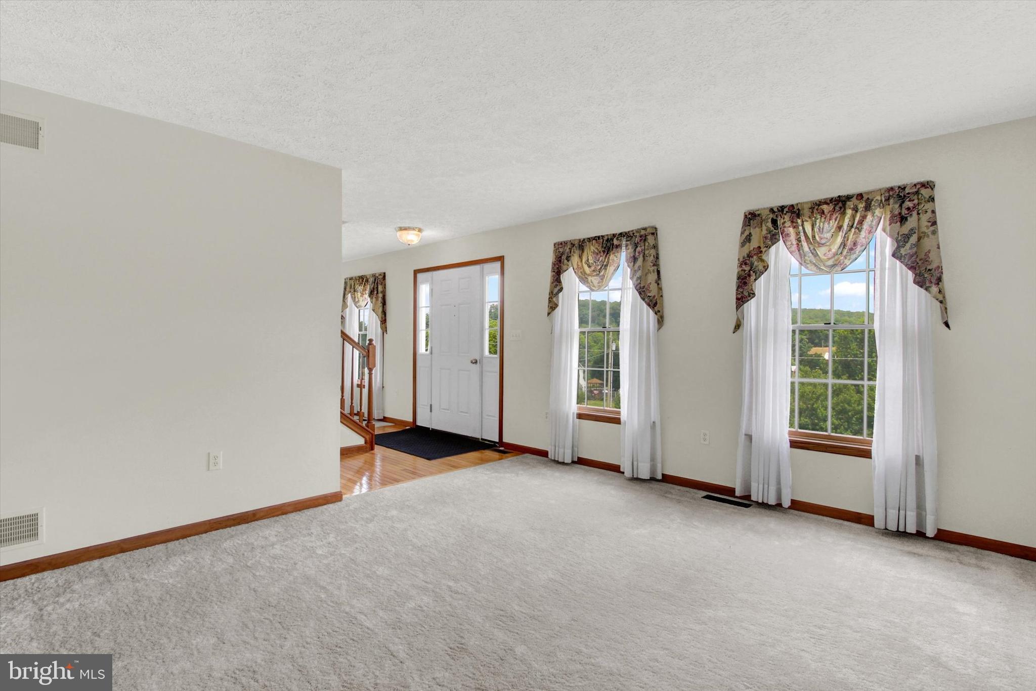 1139 Impounding Dam Road Hanover, PA 17331 - Photo 5 of 28