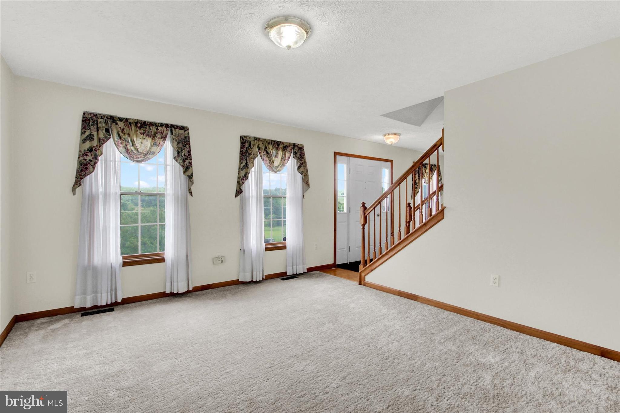 1139 Impounding Dam Road Hanover, PA 17331 - Photo 7 of 28