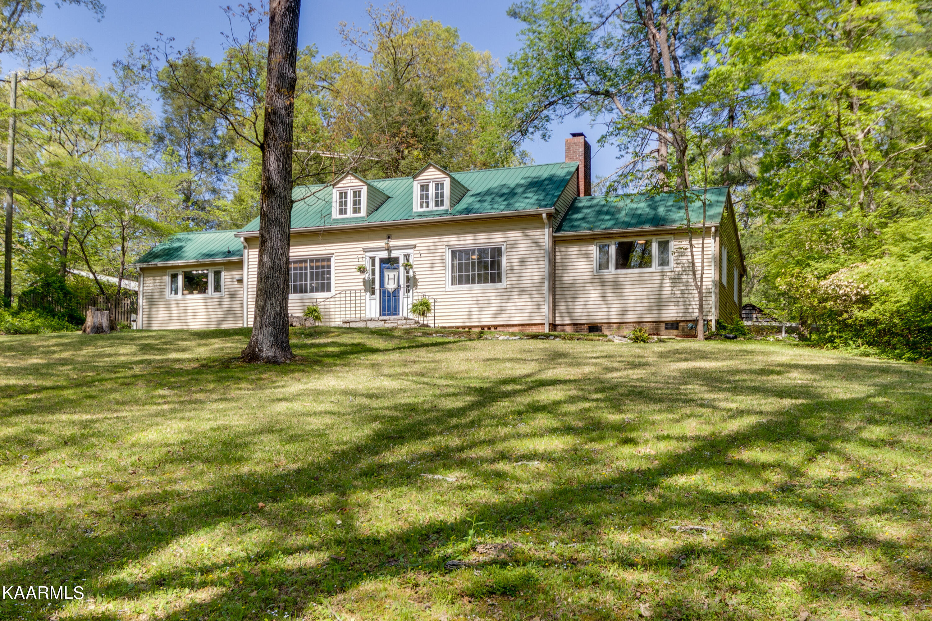 11 East Norris Road Norris, TN 37828 - Photo 2 of 33 wj2304191-2001