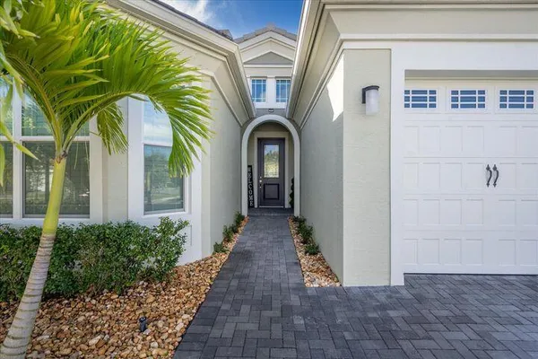 $4,200 | 15557 Goldfinch Circle, Westlake, FL 33470