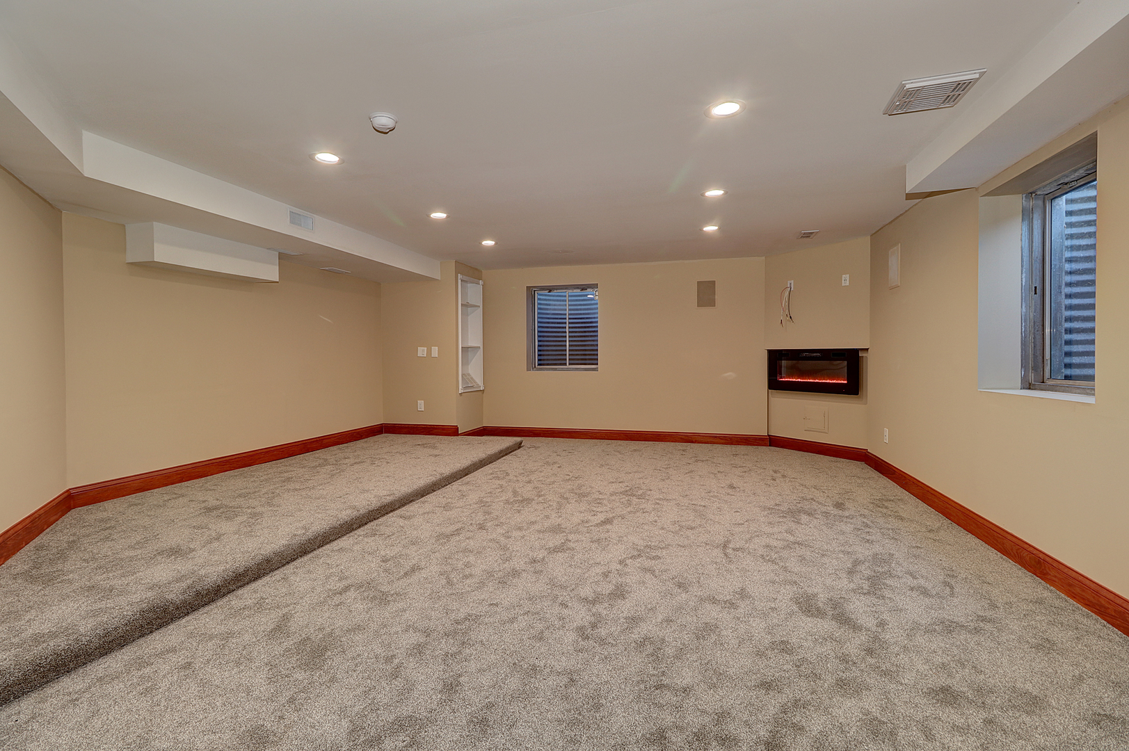 26025 Whispering Woods Circle Plainfield, IL 60585 - Photo 32 of 43 a view of an empty room