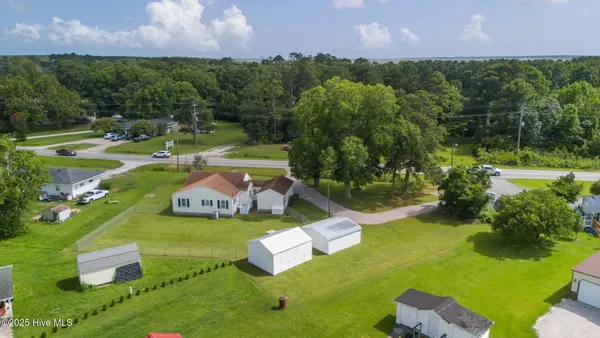 $245,000 | 385 Highway 70 Bettie, Beaufort, NC 28516