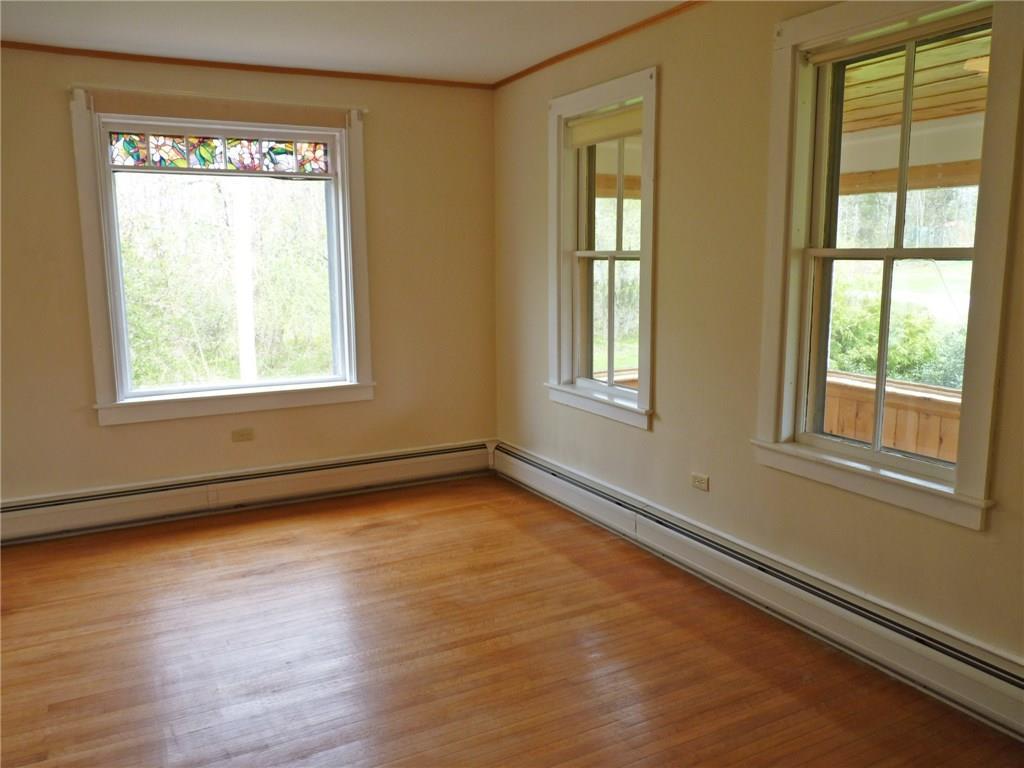 272 Old Rte 1 Hancock, ME 04640 - Photo 7 of 35 Living room