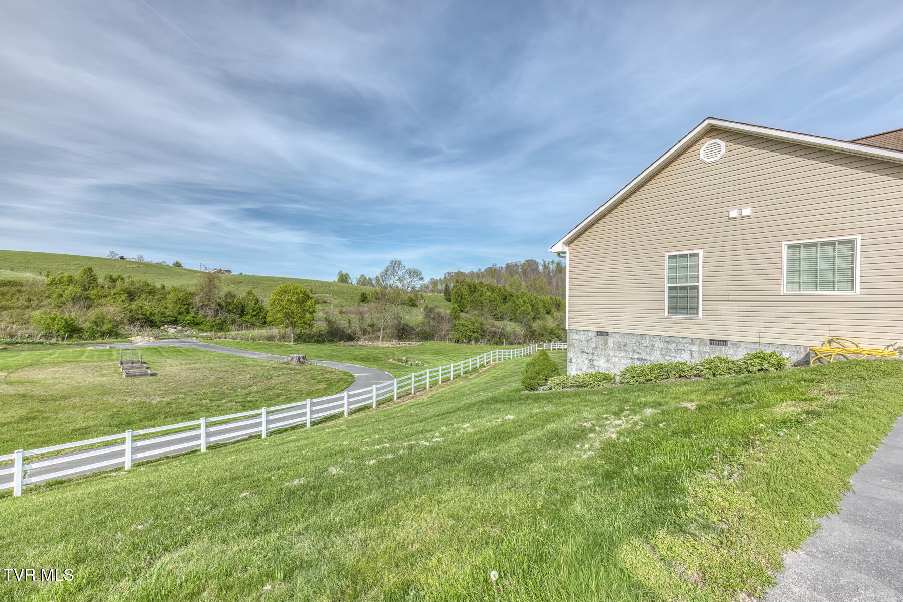 130 Garland Road Unicoi, TN 37692 - Photo 37 of 47 130 Garland Rd-44