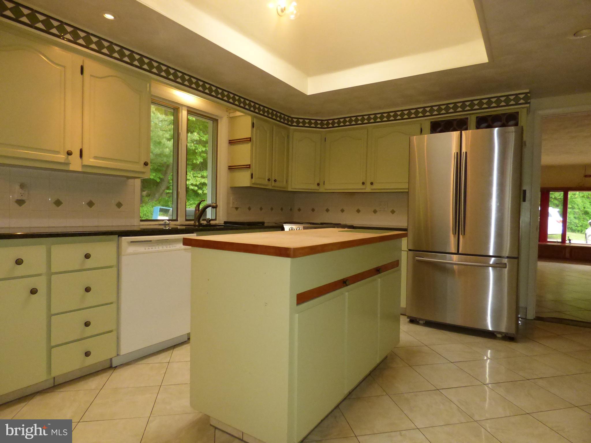 3931 Ridgewood Road York, PA 17406 - Photo 11 of 33 Gallery Image 11