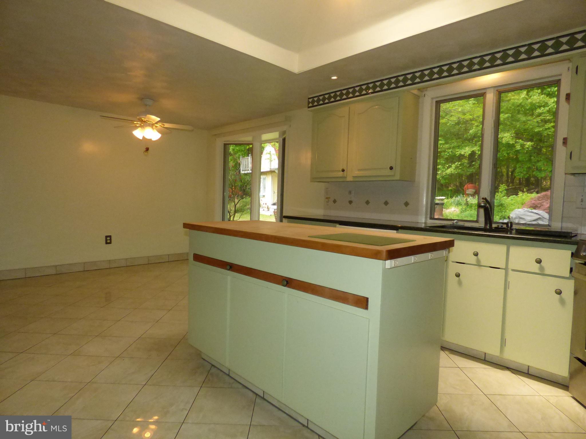 3931 Ridgewood Road York, PA 17406 - Photo 12 of 33 Gallery Image 12