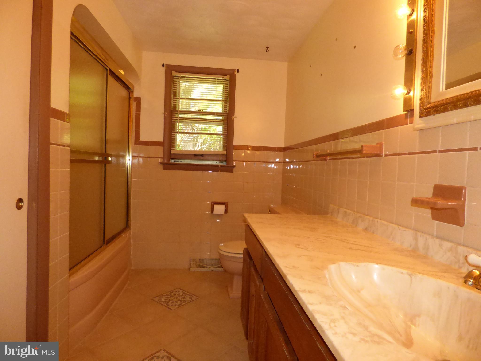 3931 Ridgewood Road York, PA 17406 - Photo 16 of 33 Gallery Image 16