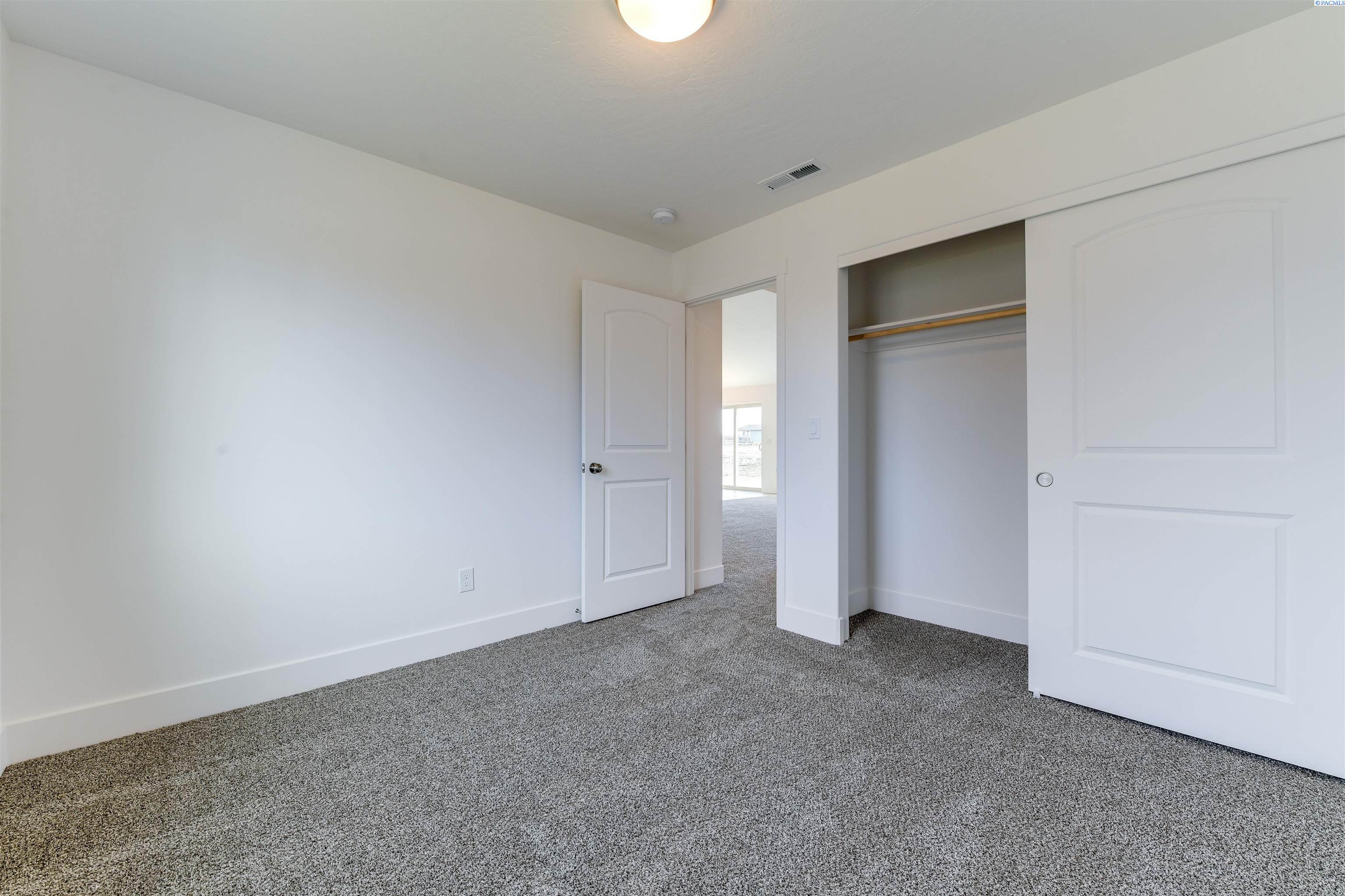 905 North Euclid Road Grandview, WA 98930 - Photo 15 of 25 Gallery Image 15