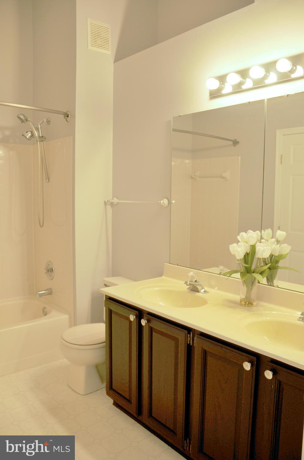 8022 Brightfield Road Ellicott City, MD 21043 - Photo 19 of 36 Gallery Image 19