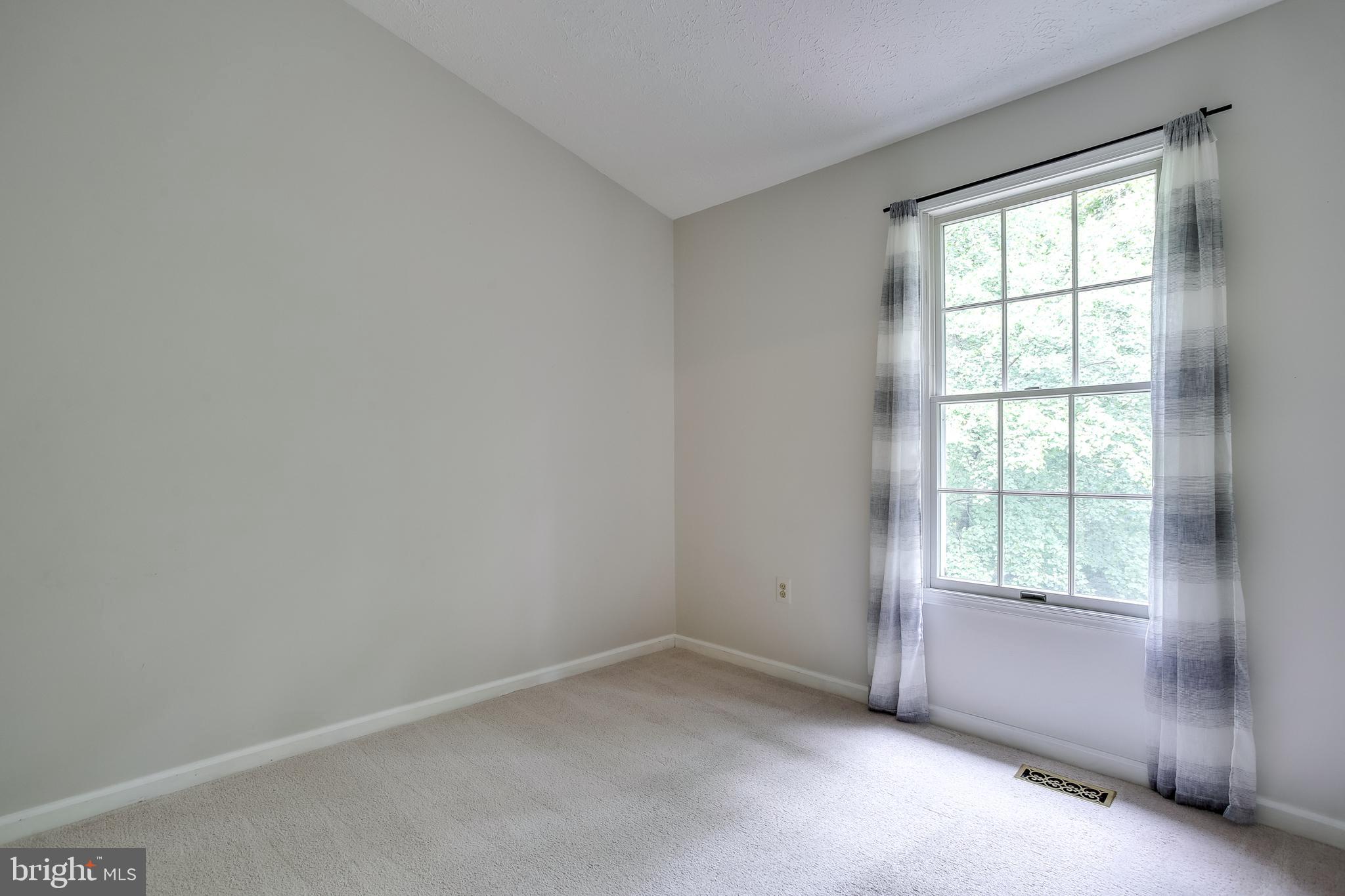 8022 Brightfield Road Ellicott City, MD 21043 - Photo 21 of 36 Gallery Image 21
