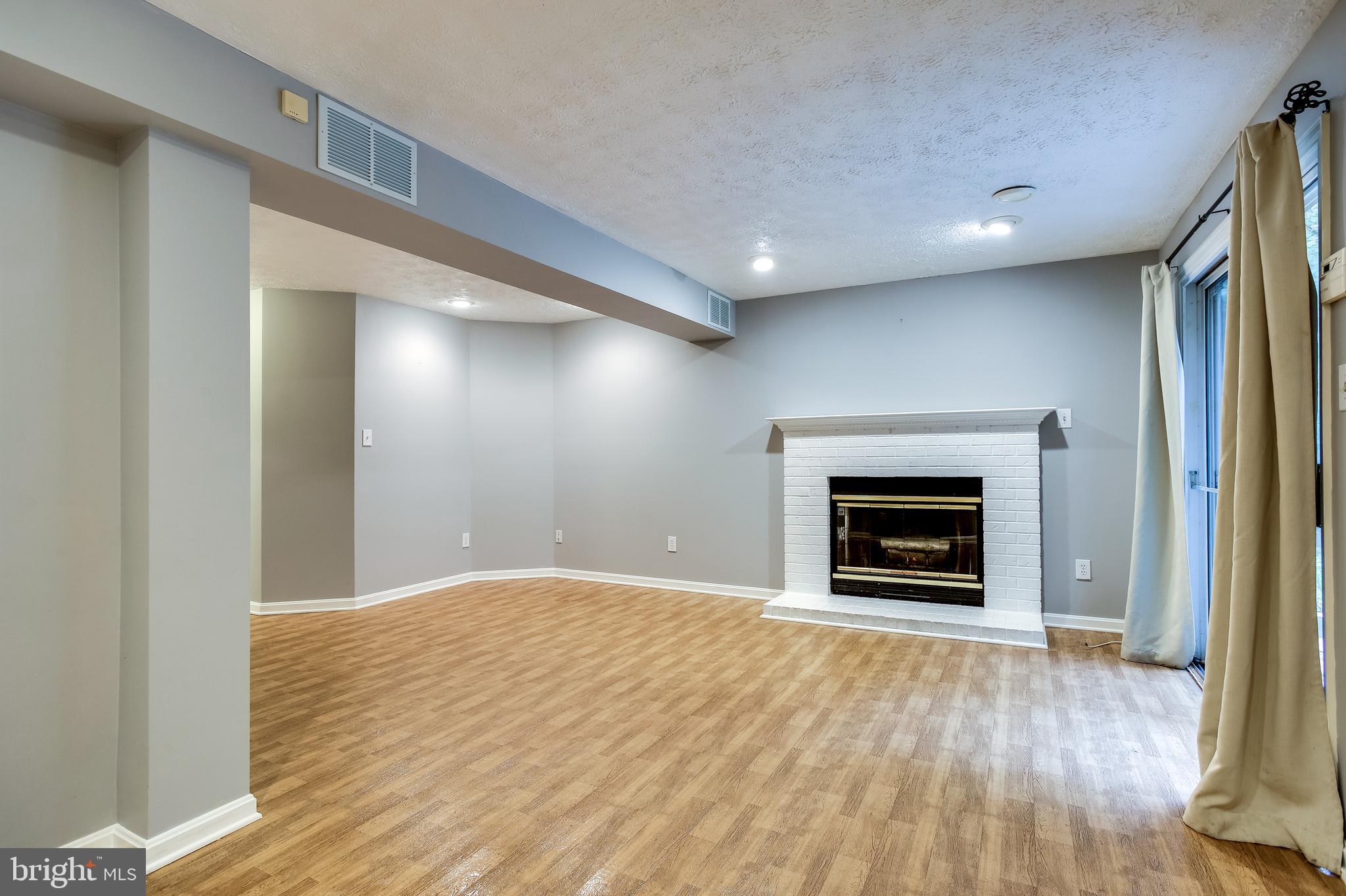 8022 Brightfield Road Ellicott City, MD 21043 - Photo 28 of 36 Gallery Image 28