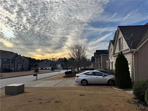 $3,000 | 4228 Defoors Farm Trail, Powder Springs, GA 30127