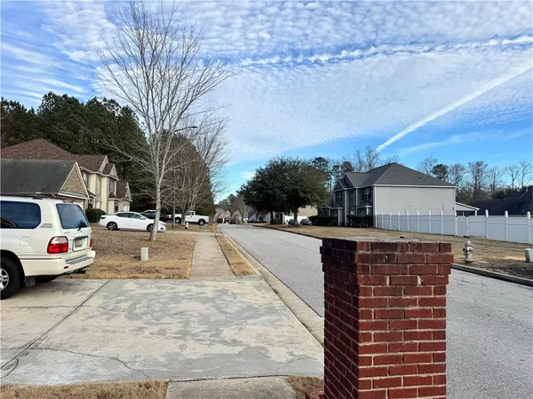 $3,000 | 4228 Defoors Farm Trail, Powder Springs, GA 30127