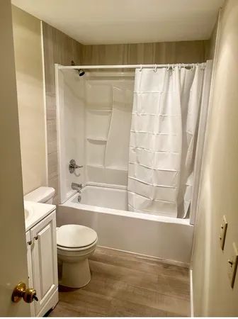 $1,700 | 325 Ashland Avenue, Unit 3, Southbridge, MA 01550