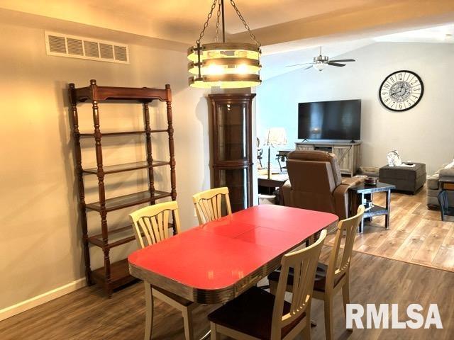 4528 Barrington Drive Springfield, IL 62711 - Photo 35 of 61 Gallery Image 35