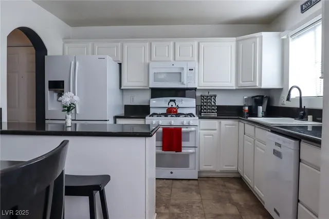 $345,000 | 10553 Pine Pointe Avenue, Unit 201, Las Vegas, NV 89144