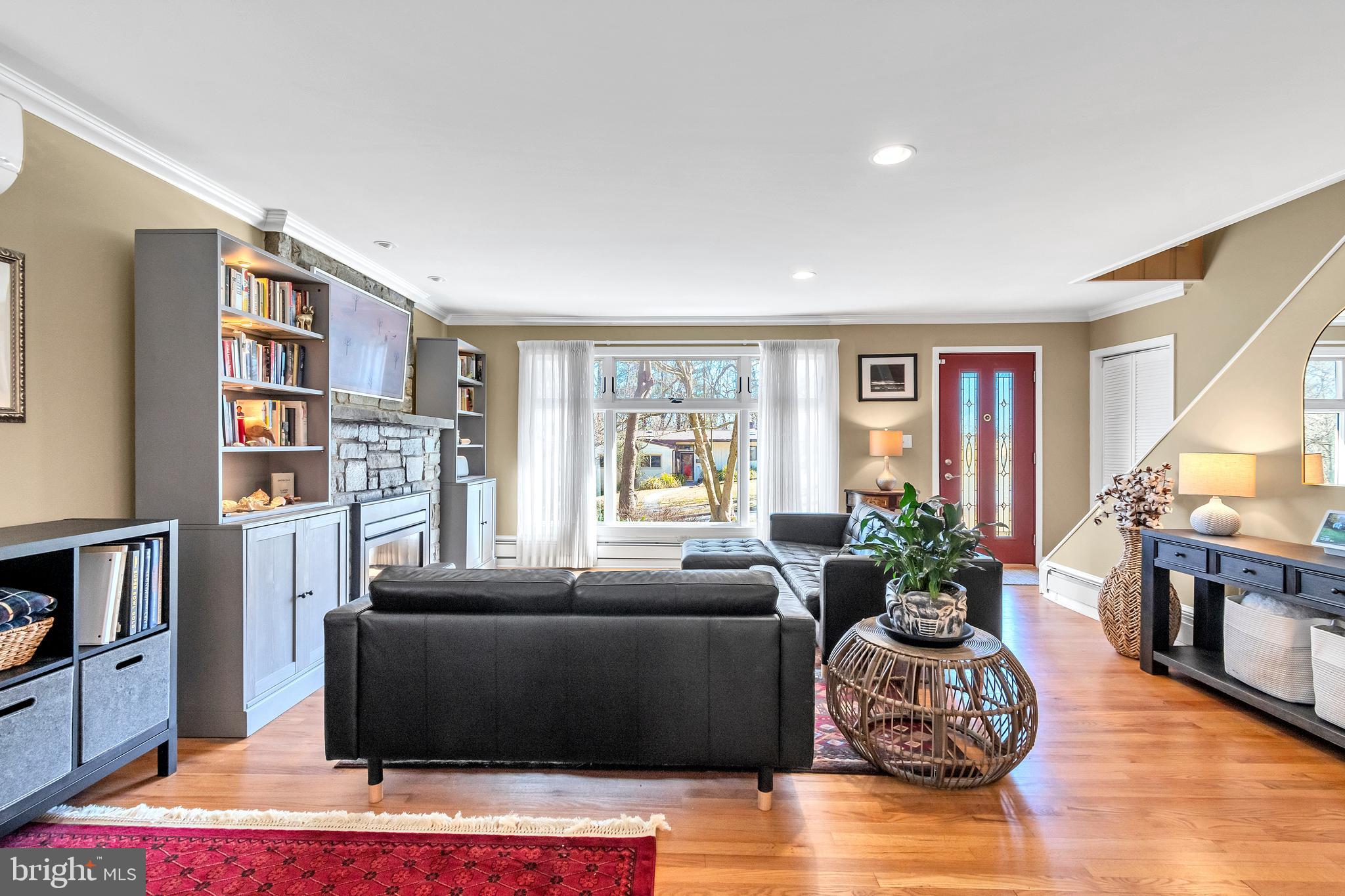 1812 Greenberry Road Baltimore, MD 21209 - Photo 5 of 43 Stunning hardwoods throughout.