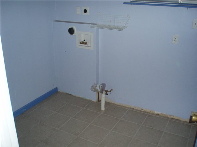 5035 Pointe Tremble Road Algonac, MI 48001 - Photo 29 of 30 31101856-28.JPG
