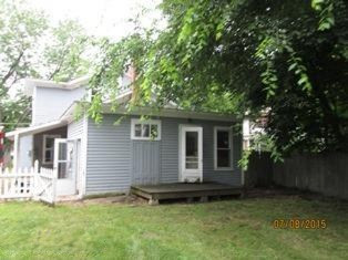 113 West Cushman Street Three Rivers, MI 49093 - Photo 6 of 20 IMG_7487