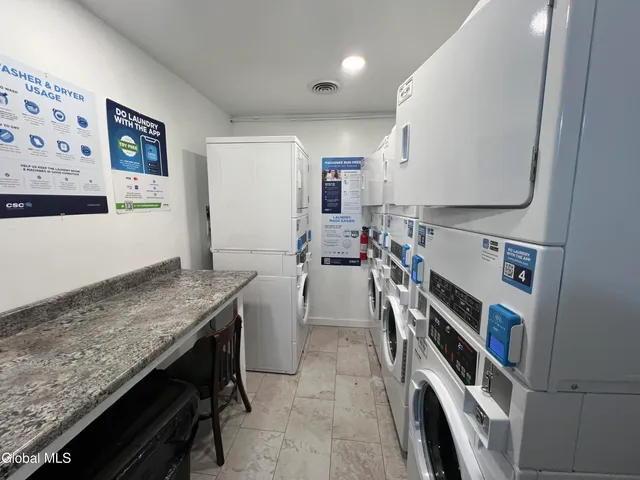 $1,500 | 5 Broadway, Unit 505, Troy, NY 12180