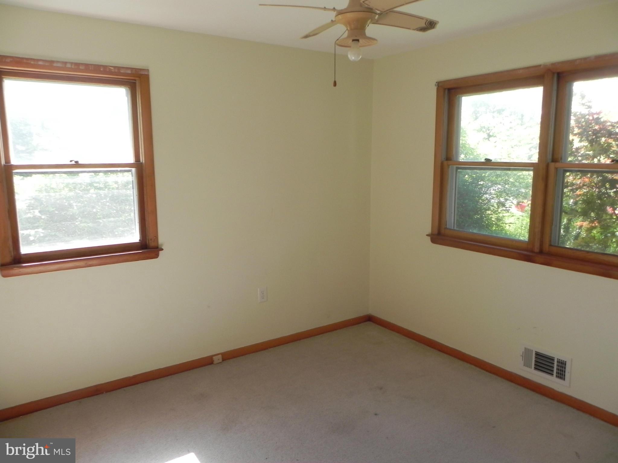 3716 Kanawha Avenue Point of Rocks, MD 21777 - Photo 5 of 11 Bedroom 1