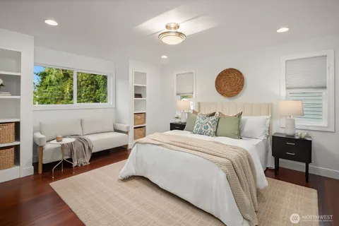 $2,198,000 | 909 110th Avenue Southeast, Bellevue, WA 98004