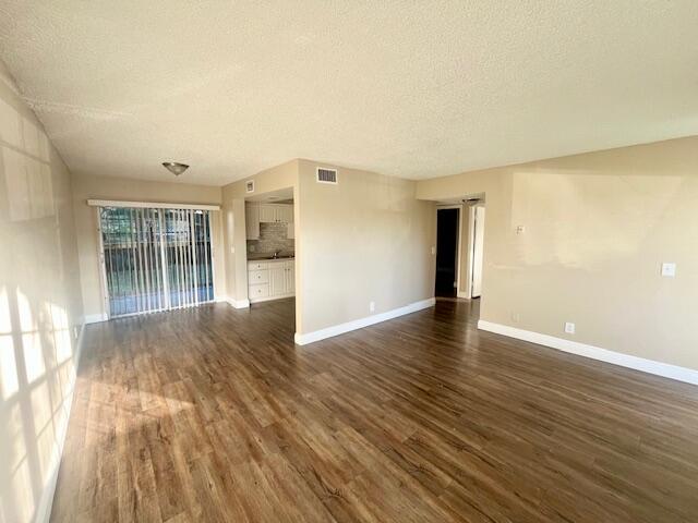 3440 Rudolph Road, Unit 2 Lake Worth, FL 33461 - Photo 2 of 9 living room
