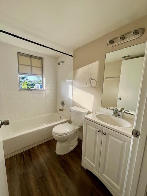 3440 Rudolph Road, Unit 2 Lake Worth, FL 33461 - Photo 4 of 9 Bath 2