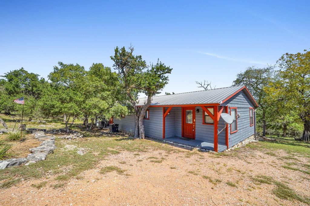 117 Ancient Coast Road Fredericksburg, TX 78624 - Photo 1 of 24 Main View