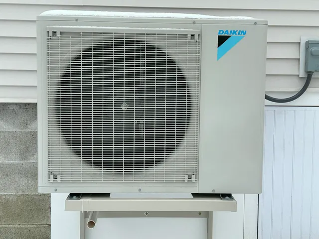 $949,900 | 22 Riverlocks Road, Kennebunk, ME 04043