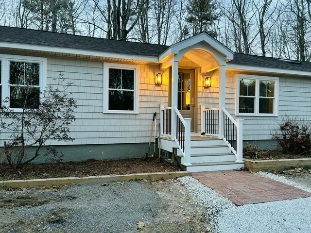 $898,000 | 22 Riverlocks Road, Kennebunk, ME 04043