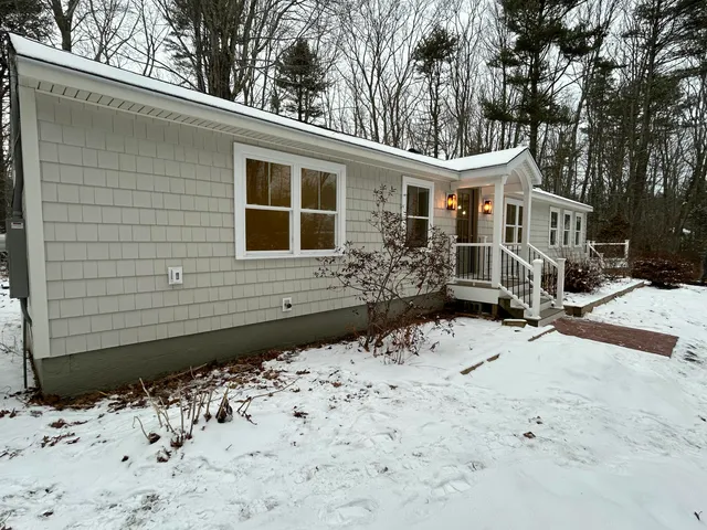 $949,900 | 22 Riverlocks Road, Kennebunk, ME 04043