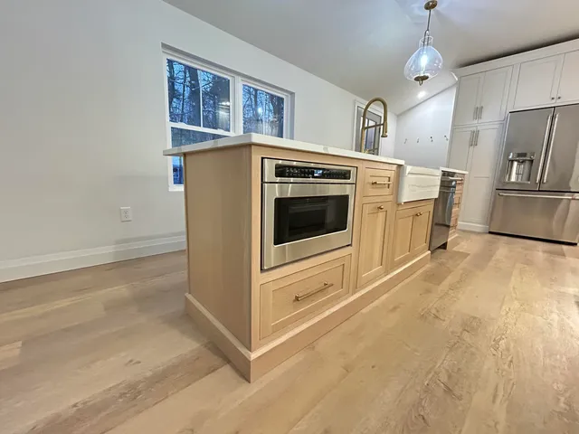 $949,900 | 22 Riverlocks Road, Kennebunk, ME 04043