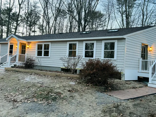 $898,000 | 22 Riverlocks Road, Kennebunk, ME 04043