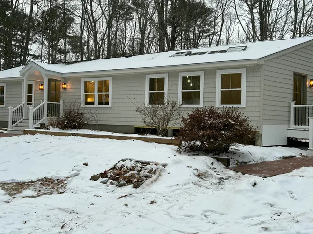 $949,900 | 22 Riverlocks Road, Kennebunk, ME 04043