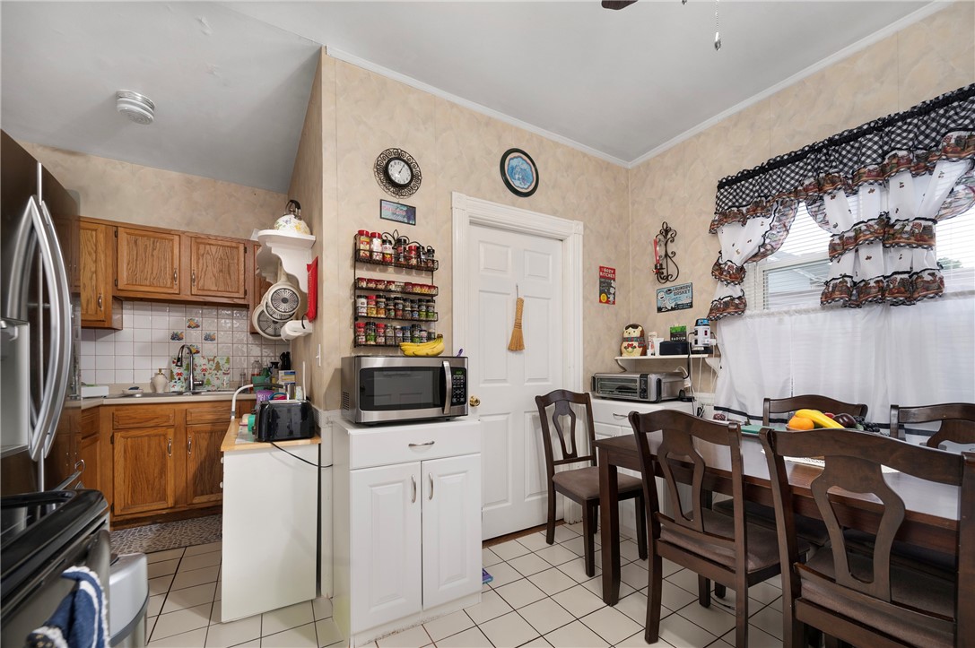 97 Spring Street Pawtucket, RI 02860 - Photo 11 of 27