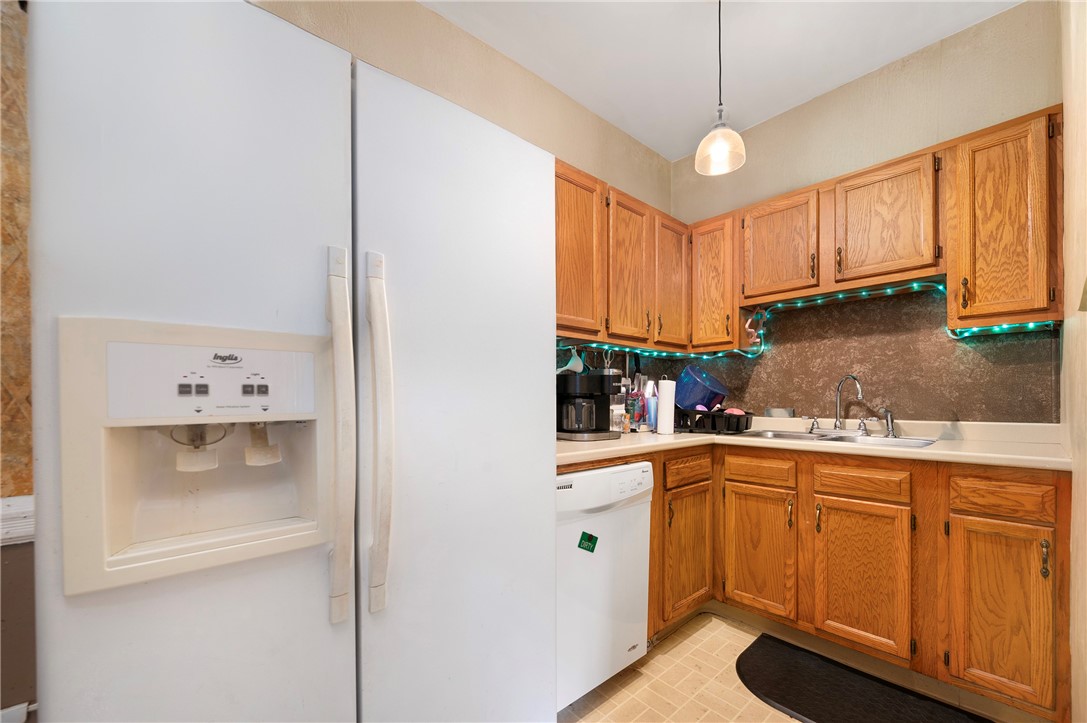 97 Spring Street Pawtucket, RI 02860 - Photo 17 of 27