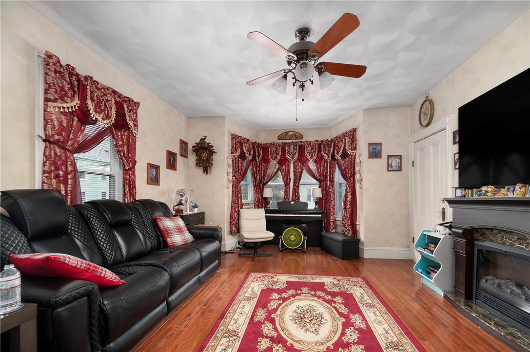 97 Spring Street Pawtucket, RI 02860 - Photo 6 of 27