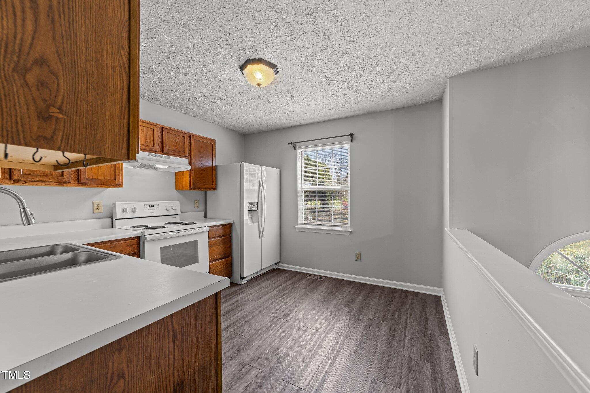 Kitchen Upper Level