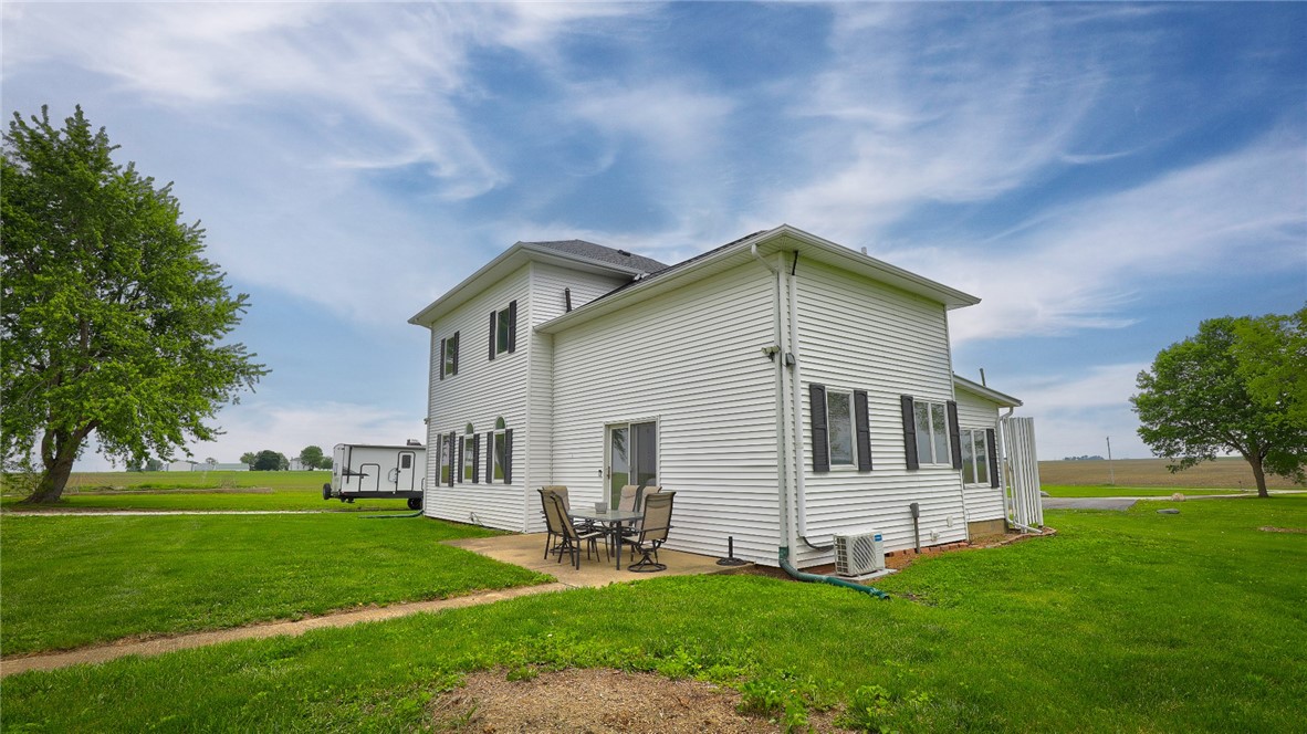 11123 Lake Fork Road Maroa, IL 61756 - Photo 15 of 46 Gallery Image 15